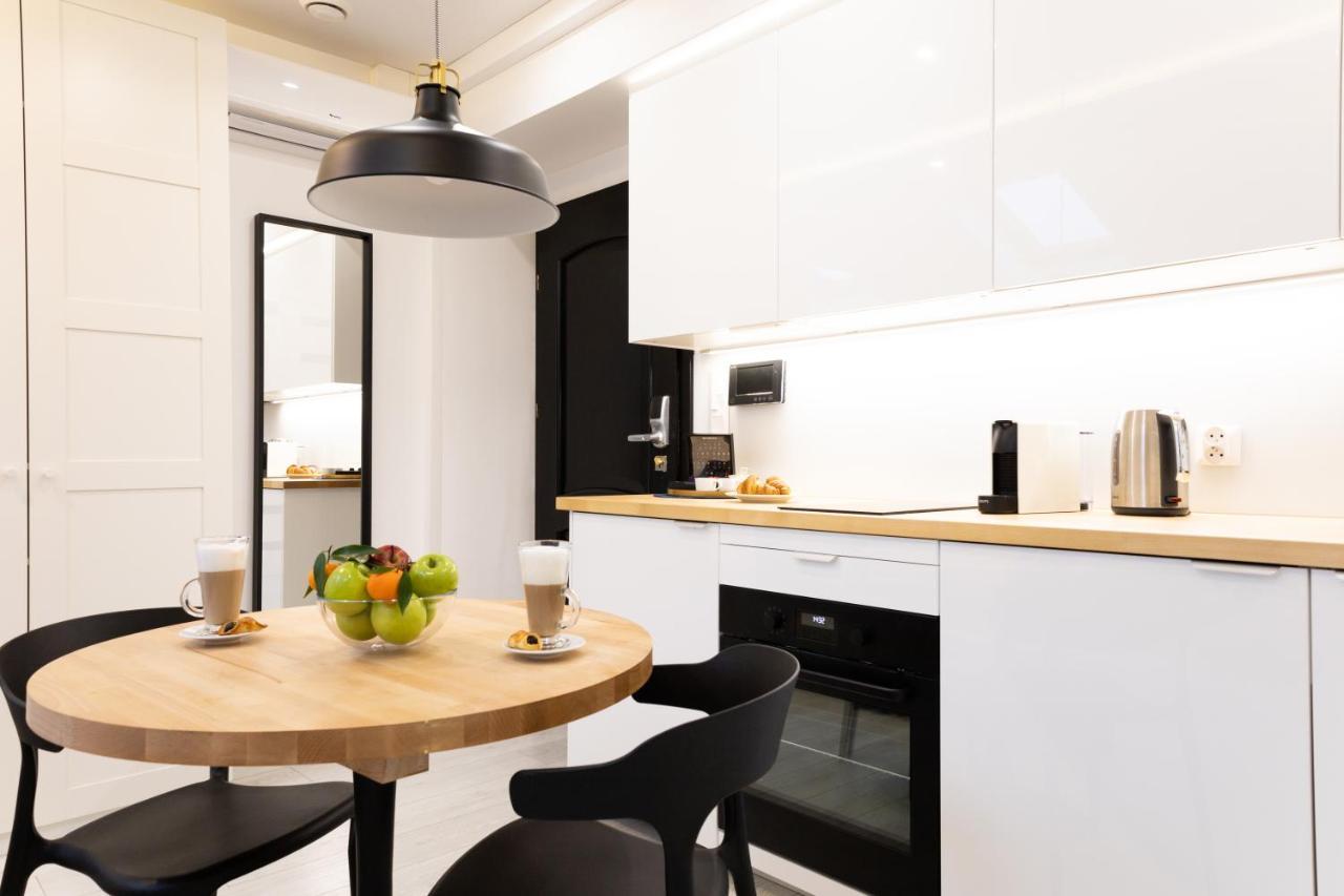 Terminal Krakow - Studio Apartments Next To The Main Square Екстериор снимка